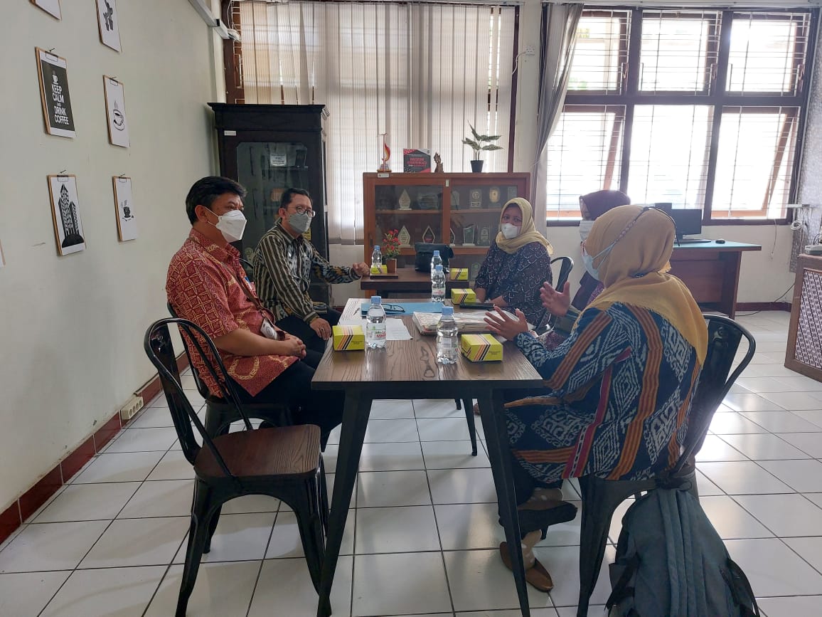 Kunjungan Kerja Lembaga Rifka Annisa ke Pengadilan Negeri Yogyakarta