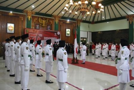 Panitera Pengadilan Negeri Yogyakarta Menghadiri Acara Pengukuhan Pasukan Pengibar Bendera Pusaka (Paskibraka) Tahun 2021