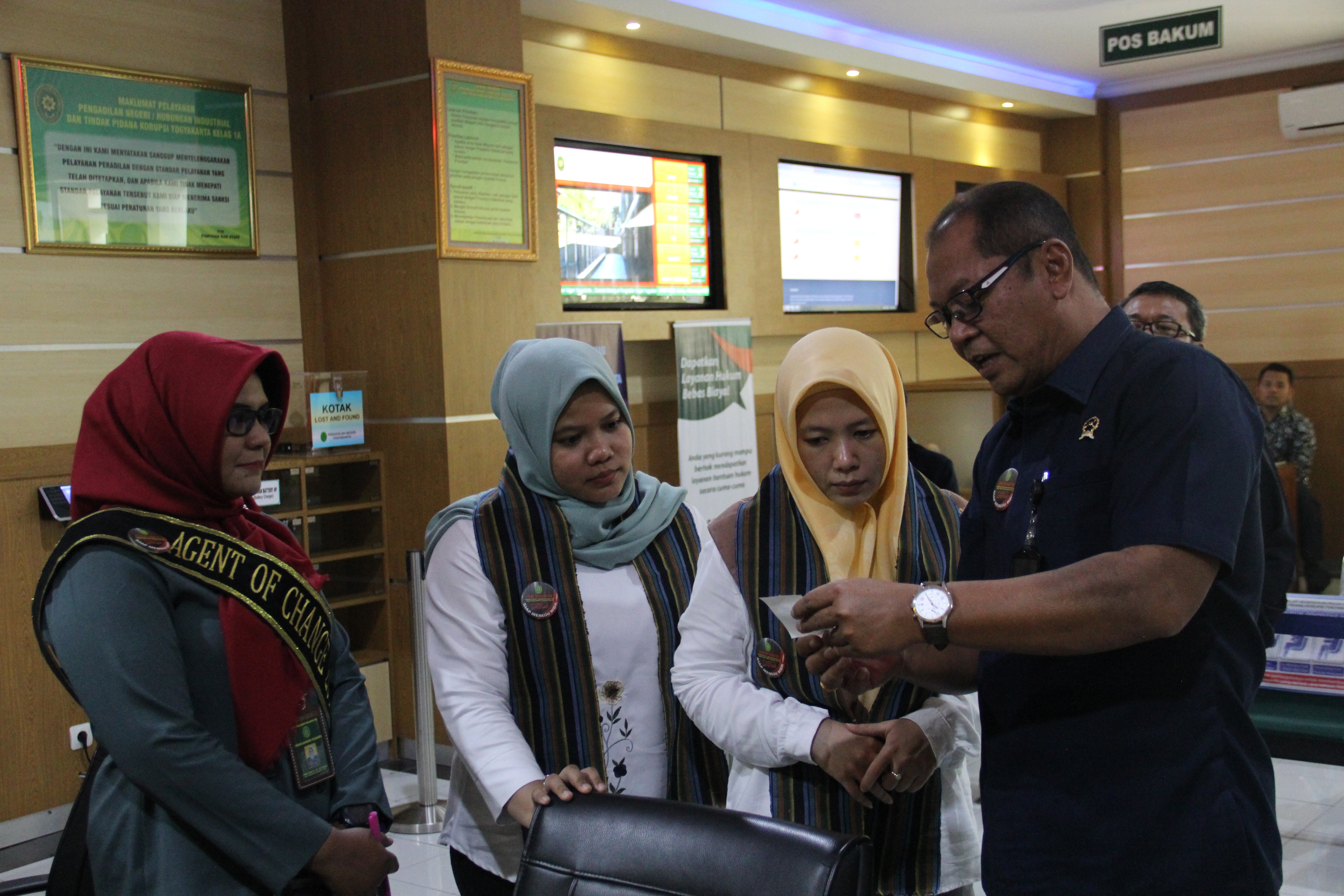 Kunjungan Tim Evaluator Zona Integritas Kemenpan RB di Pengadilan Negeri Yogyakarta Kelas IA