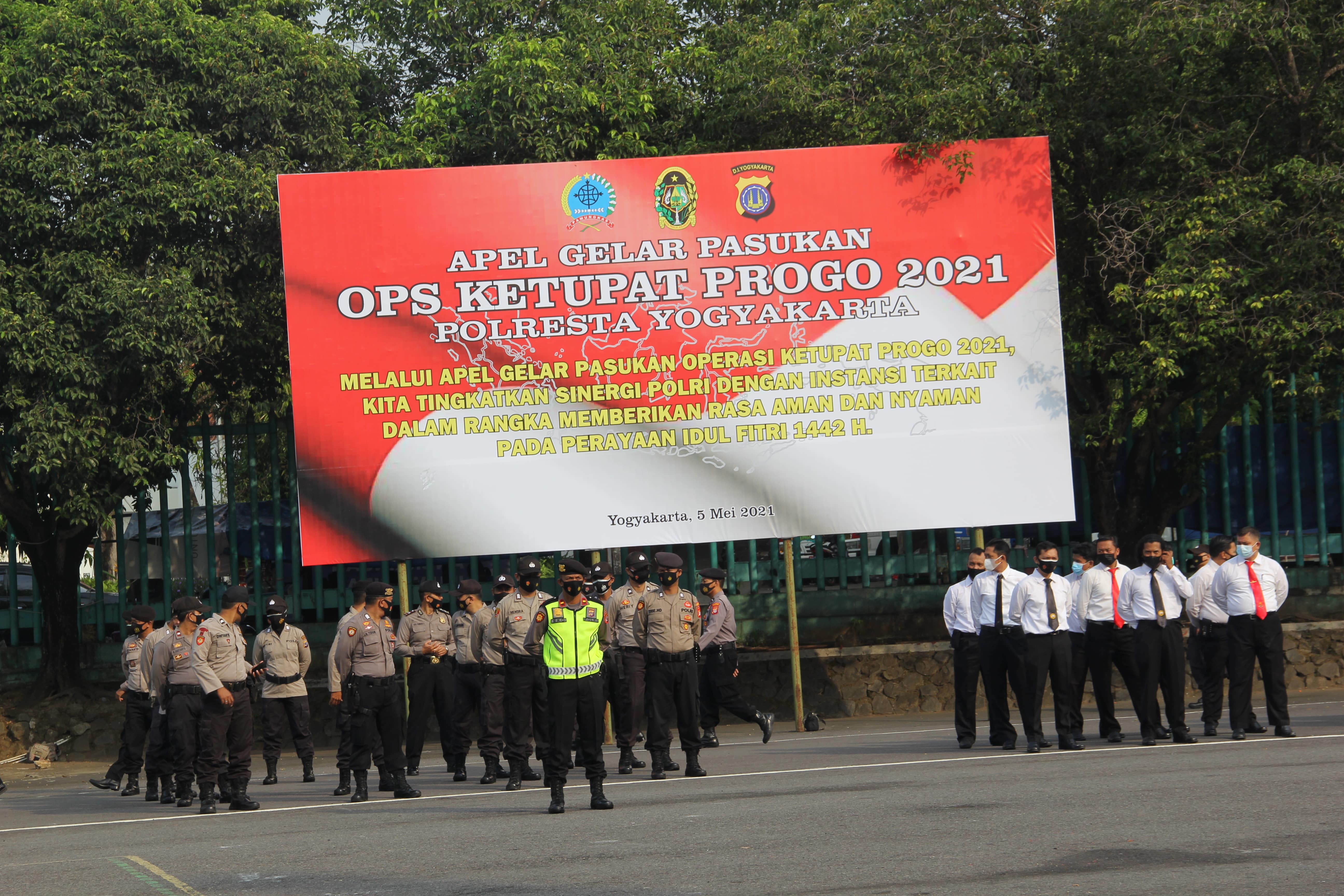 Panitera Pengadilan Negeri Yogyakarta Mengikuti Apel Gelar Pasukan OPS Ketupat Progo 2021
