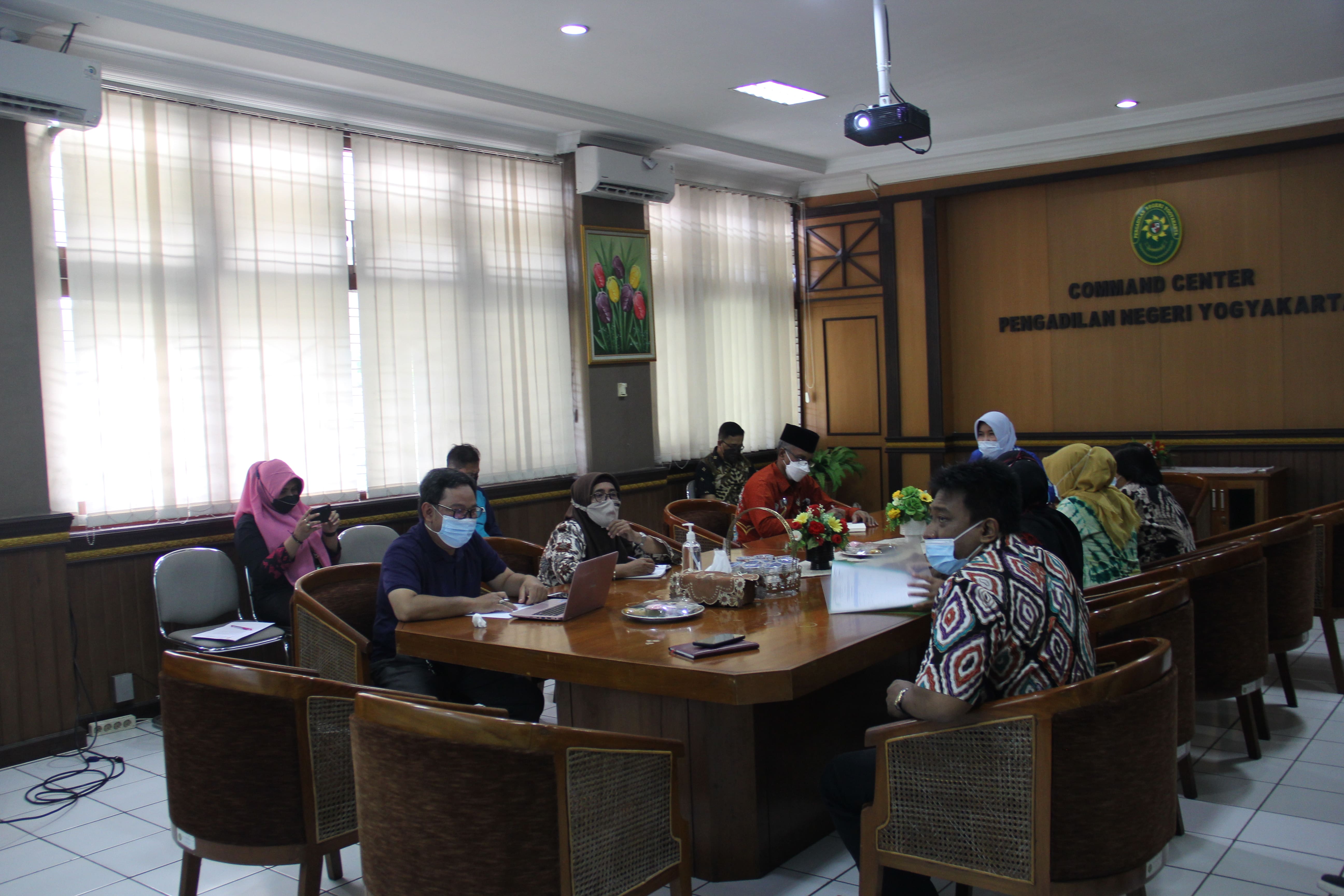 Rapat Pembahasan Pencapaian EIS Menuju e-Register pada Pengadilan Negeri Yogyakarta.
