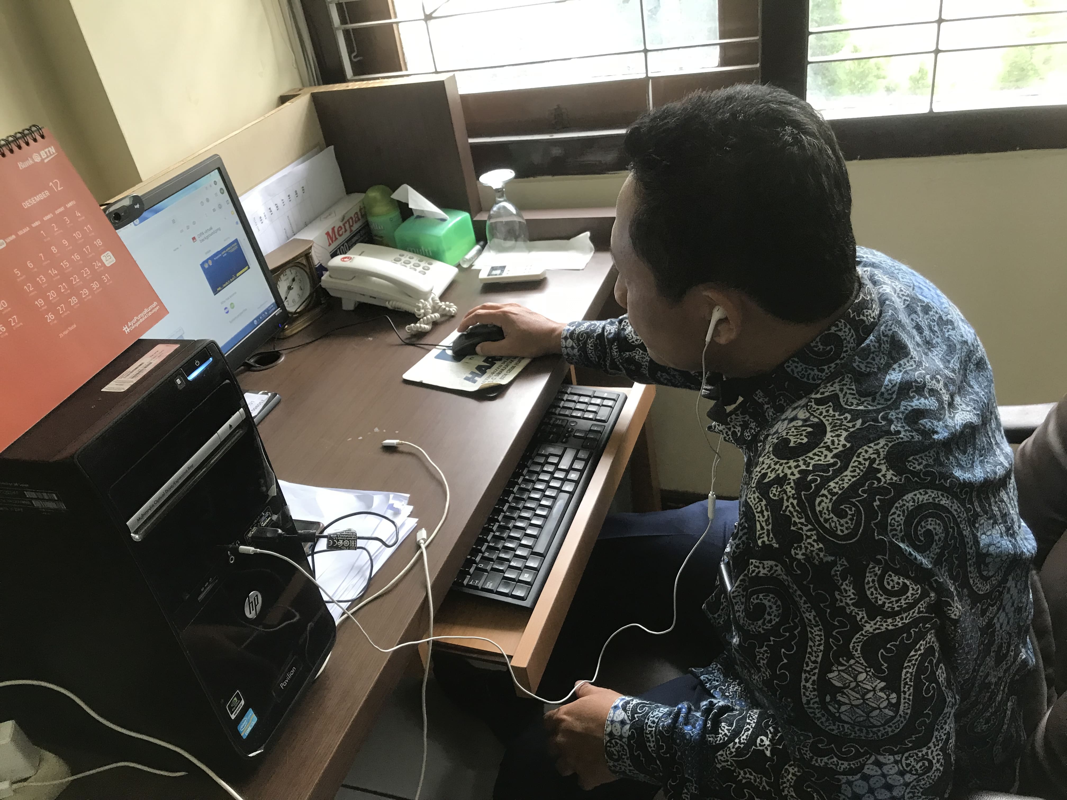 Sekretaris Pengadilan Negeri Yogyakarta Mengikuti Kegiatan Penyerahan DIPA dan TKDD Tahun Anggaran 2022 di Wilayah DIY