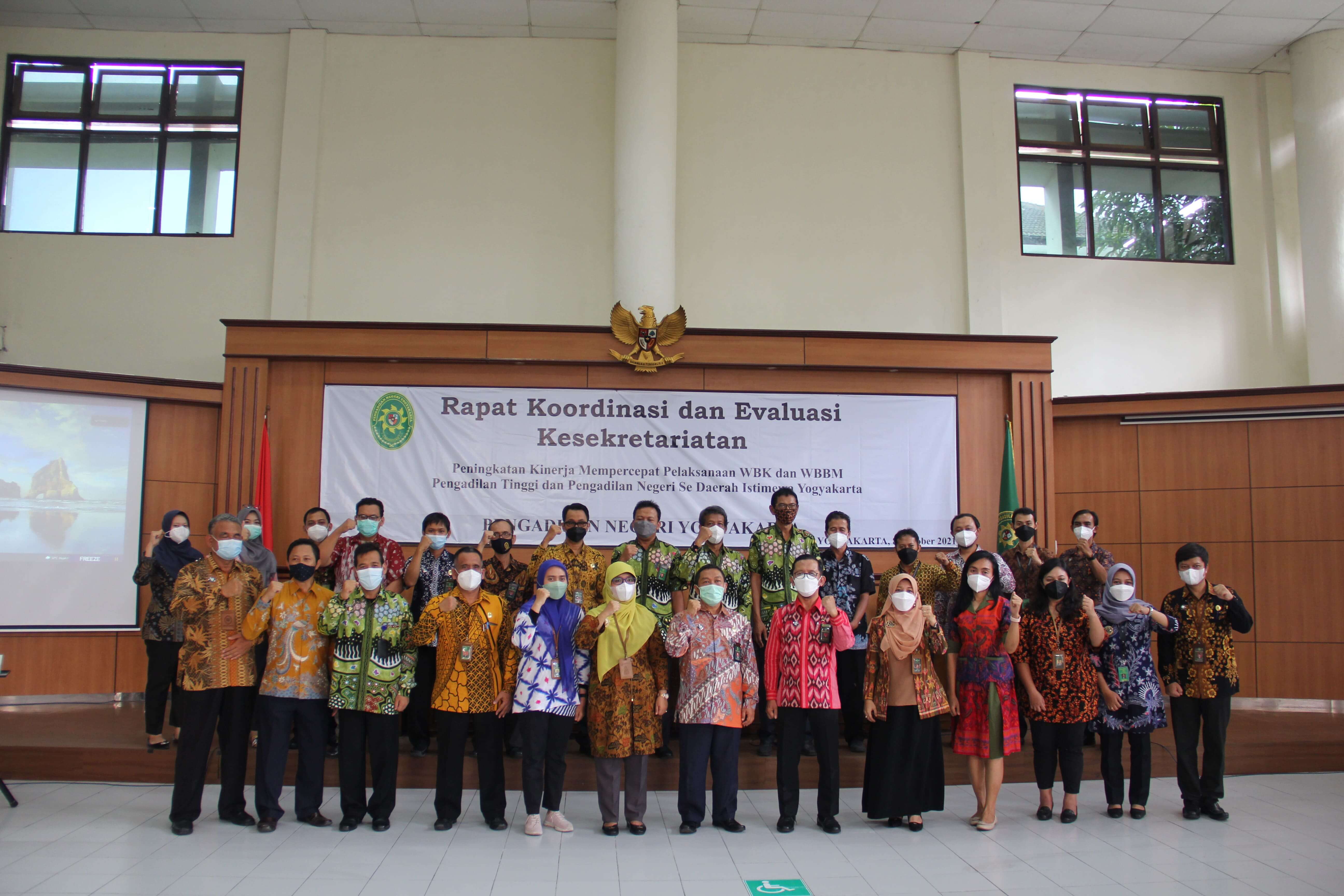 Rapat Koordinasi dan Evaluasi Kesekretariatan Pengadilan Tinggi Yogyakarta dan Pengadilan Negeri se Daerah Istimewa Yogyakarta