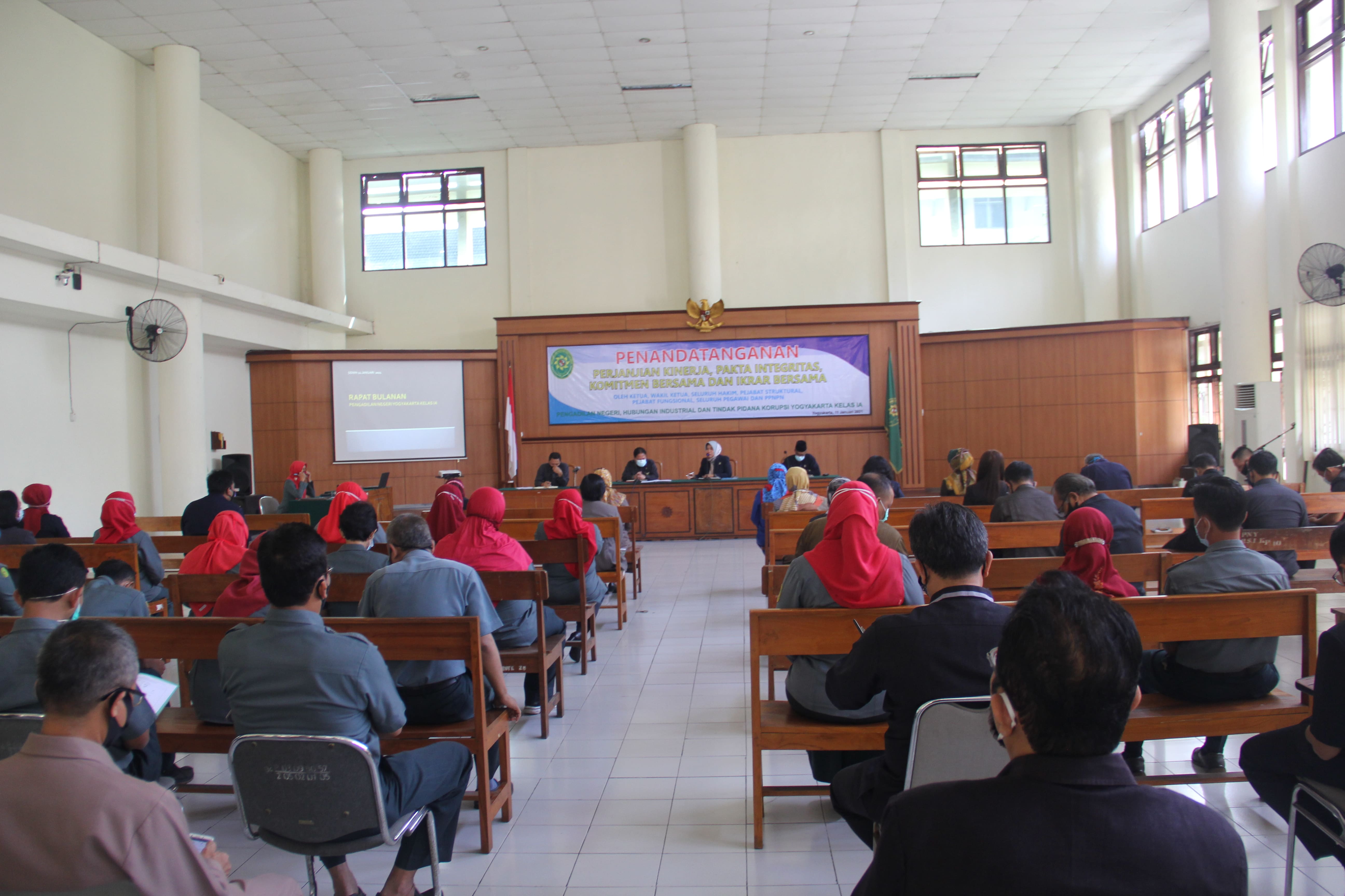 Penandatanganan Pakta Integritas dan Rapat Umum Bulan Januari 2021 serta Sosialisasi Anggaran Pengadilan Negeri Yogyakarta