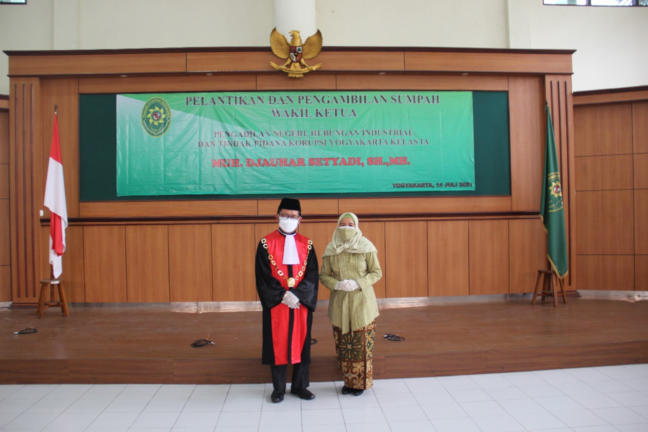 Pelantikan dan Pengambilan Sumpah Jabatan Wakil Ketua Pengadilan Negeri Yogyakarta Kelas IA