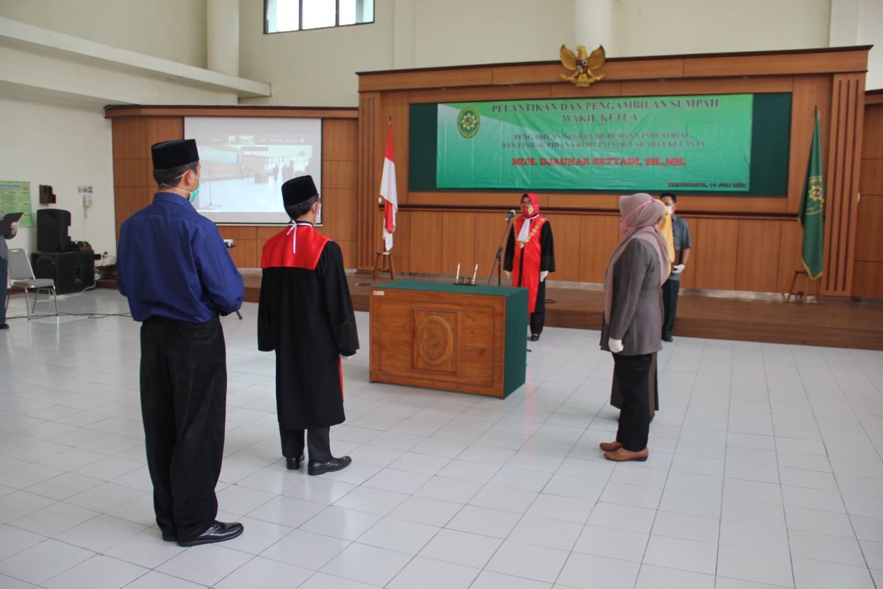Pelantikan dan Pengambilan Sumpah Jabatan Wakil Ketua Pengadilan Negeri Yogyakarta Kelas IA