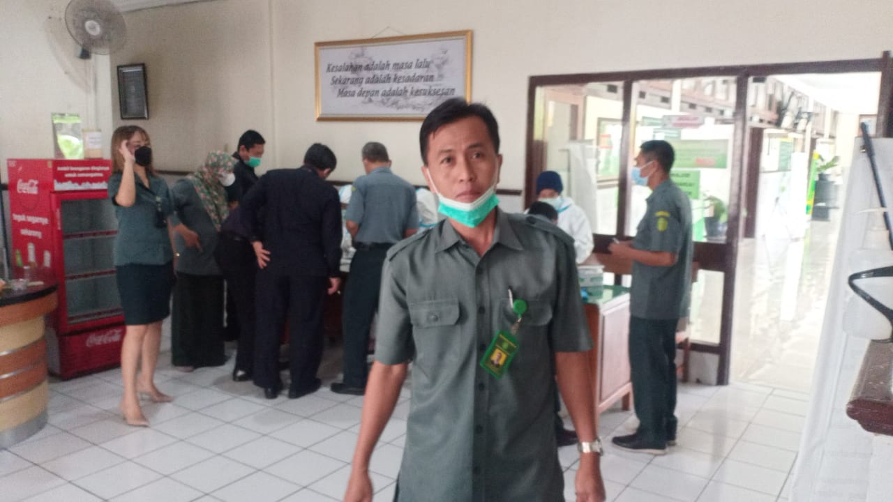 Pengadilan Negeri Yogyakarta Mengadakan Tes Urine Bekerjasama dengan BNN Kota Yogyakarta