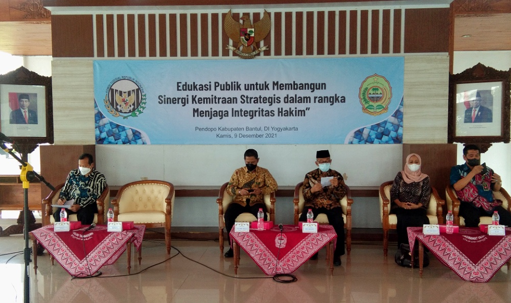 Hakim Pengadilan Negeri Yogyakarta Mengikuti Edukasi Publik Bersama Biro Perencanaan dan Kepatuhan Internal Komisi Yudisial RI