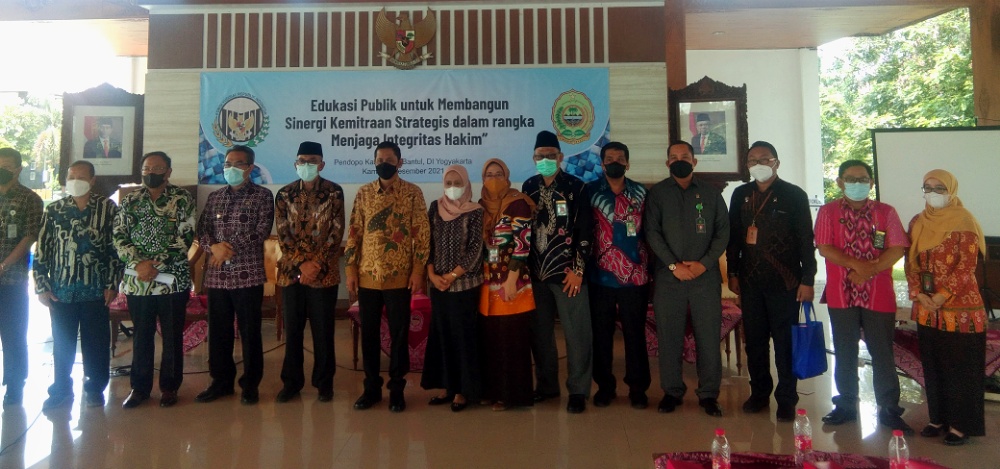 Hakim Pengadilan Negeri Yogyakarta Mengikuti Edukasi Publik Bersama Biro Perencanaan dan Kepatuhan Internal Komisi Yudisial RI