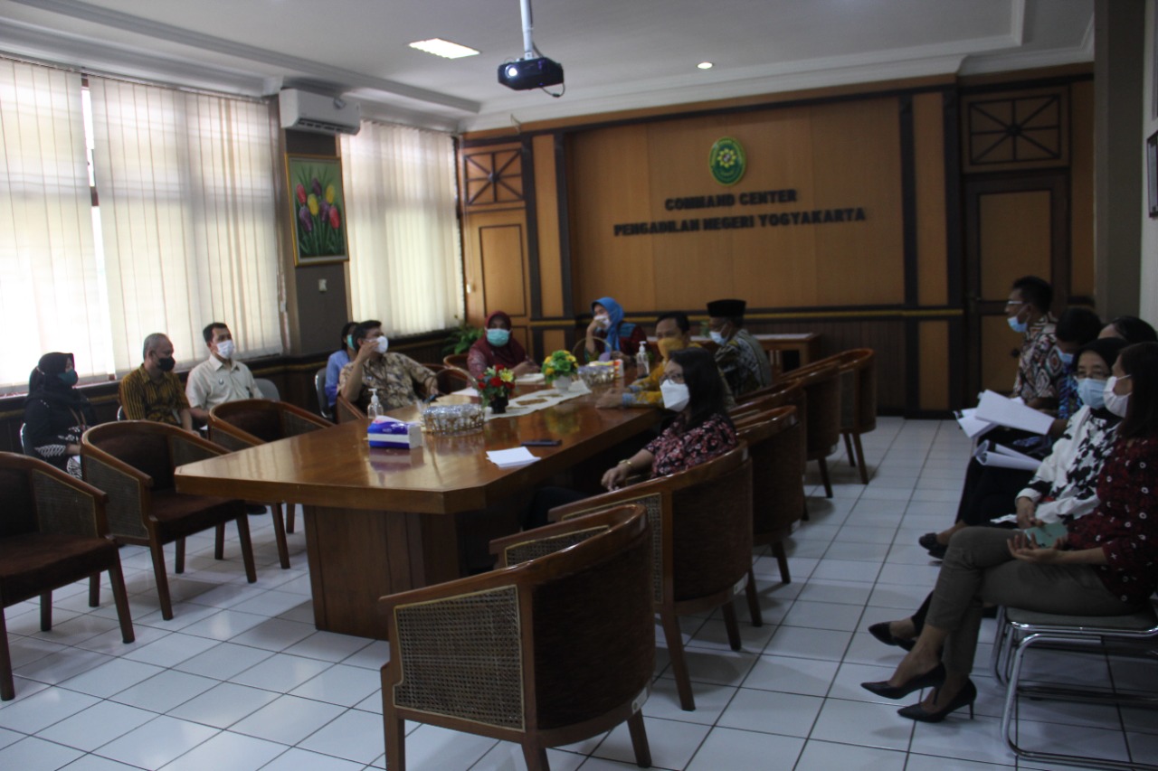 Rapat Pembahasan Tindak Lanjut Hasil Pengawasan (TLHP) oleh Pengadilan Tinggi Yogyakarta