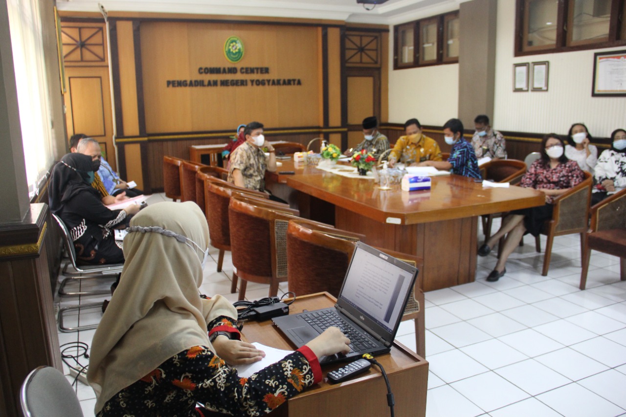 Rapat Pembahasan Tindak Lanjut Hasil Pengawasan (TLHP) oleh Pengadilan Tinggi Yogyakarta