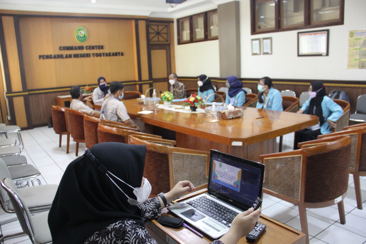 Mou Pengadilan Negeri Yogyakarta dengan Universitas Sebelas Maret