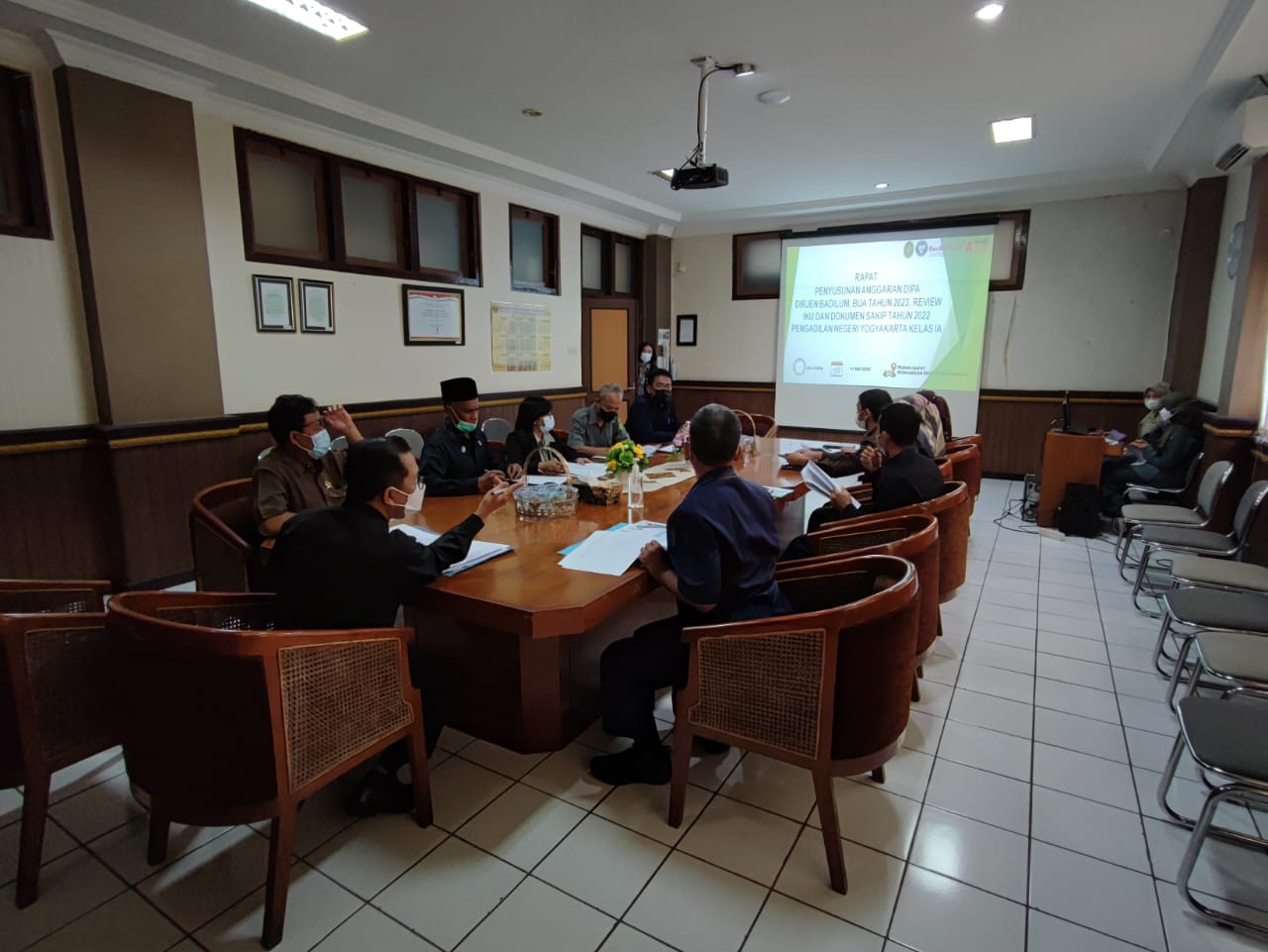 Rapat Penyusunan DIPA Tahun 2023, Reviu Indikator Kinerja Utama dan Dokumen SAKIP Tahun 2022 Pengadilan Negeri Yogyakarta