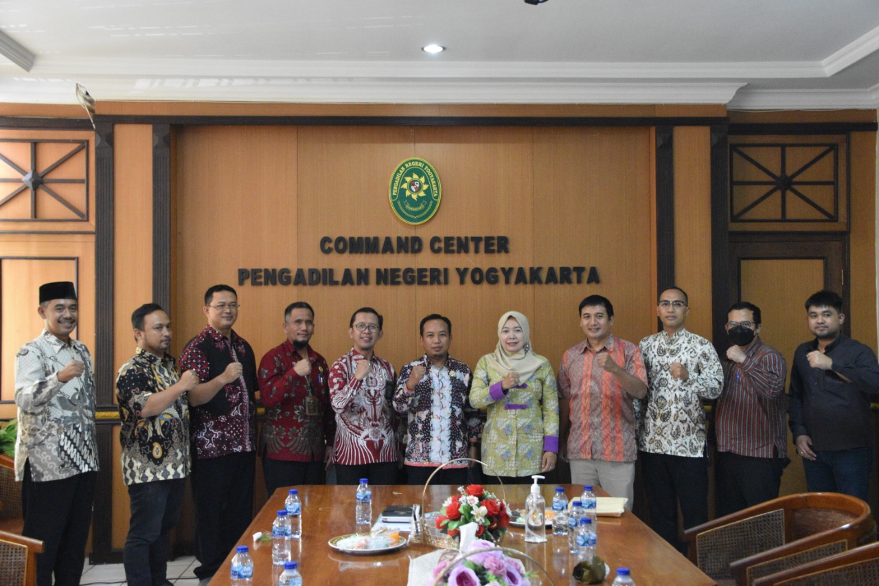 Pengadilan Negeri Yogyakarta melakukan Kegiatan Audiensi bersama BAWASLU Daerah Istimewa Yogyakarta