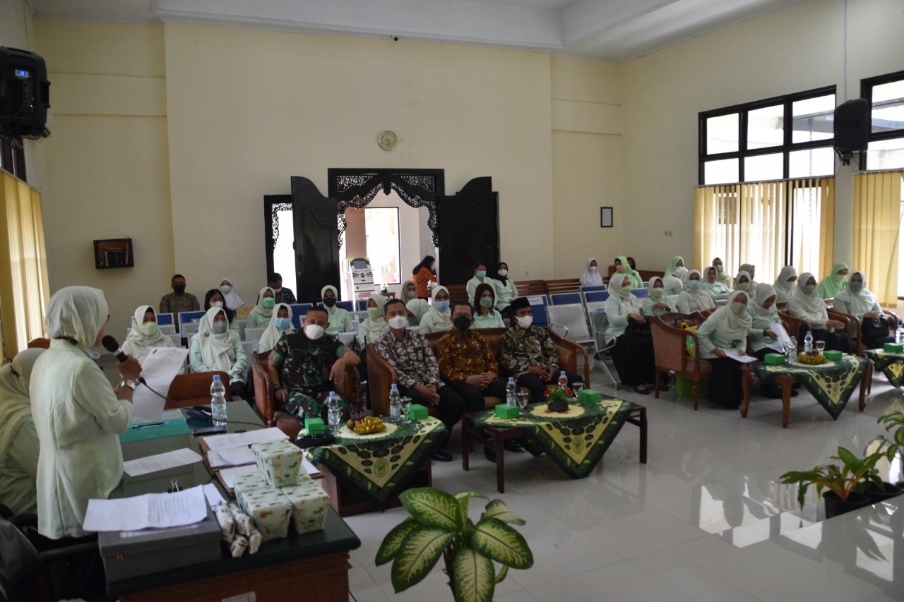 Pelaksanaan Bantuan Dana Beasiswa (BDBS) dan Pertemuan Rutin Dharmayukti Karini Cabang Kota Yogyakarta