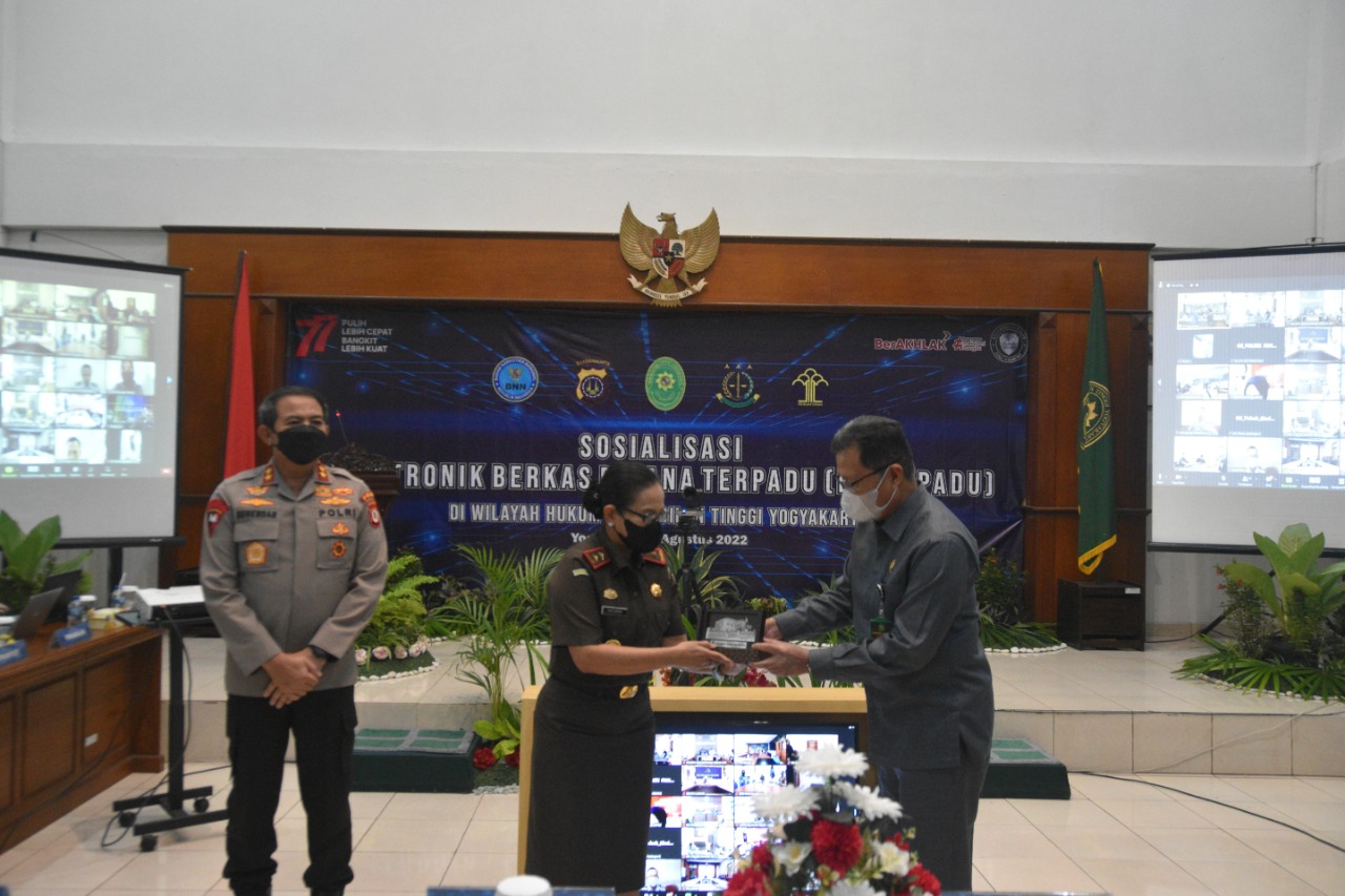 Sosialisasi Aplikasi e-Berpadu pada Aparat Penegak Hukum di Wilayah Propinsi D.I. Yogyakarta