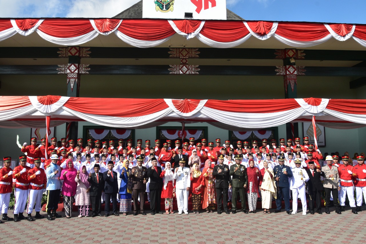 Ketua Pengadilan Negeri Yogyakarta Mengikuti Upacara Peringatan Hari Kemerdekaan ke-77 Republik Indonesia