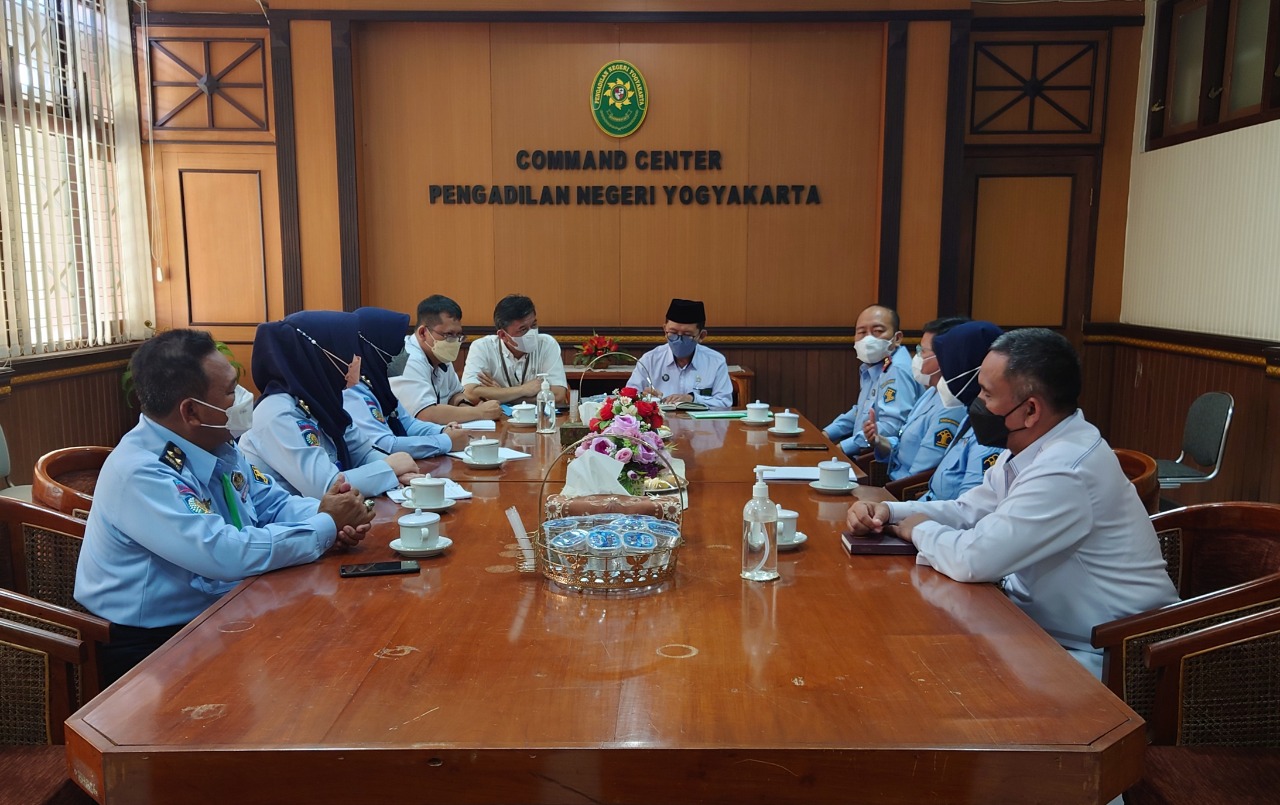 Pengadilan Negeri Yogyakarta Mendapatkan Kunjungan Kerja Direktorat Jenderal Pemasyarakatan Kementerian Hukum dan HAM RI