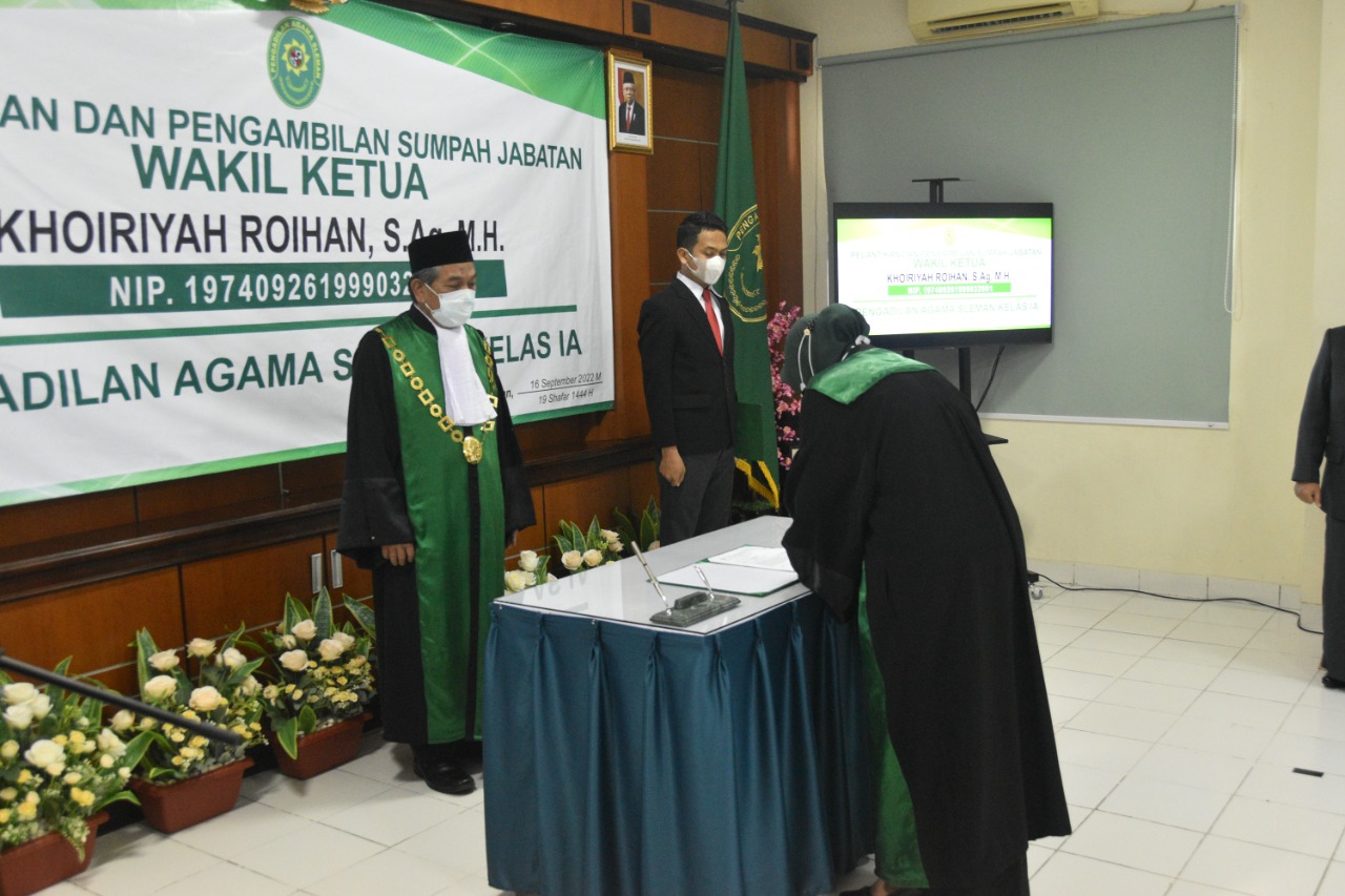 Ketua Pengadilan Negeri Yogyakarta Menghadiri Pelantikan dan Pengambilan Sumpah Jabatan Wakil Ketua Pengadilan Agama Sleman