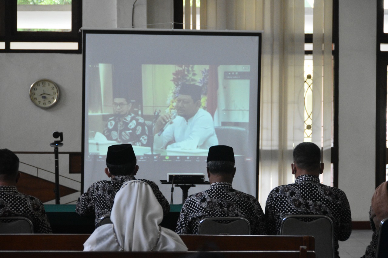 Pengadilan Negeri Yogyakarta Mengikuti Kegiatan Peringatan Maulid Nabi Muhammad SAW bersama Direktorat Jenderal Badan Peradilan Umum