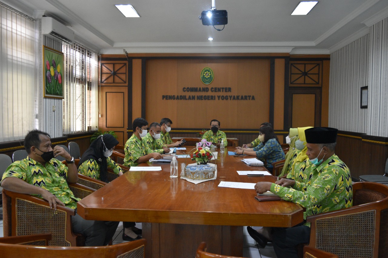 Rapat Koordinasi dan Penyampaian Laporan Keuangan Seputar Kegiatan di Pengadilan Negeri Yogyakarta