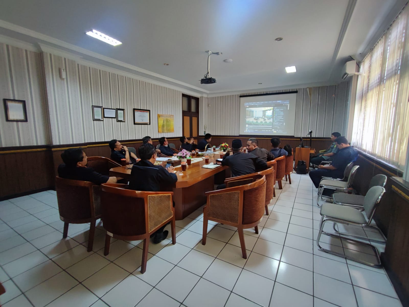 Pengadilan Negeri Yogyakarta Mengikuti Sidang Paripurna Khusus Mahkamah Agung RI