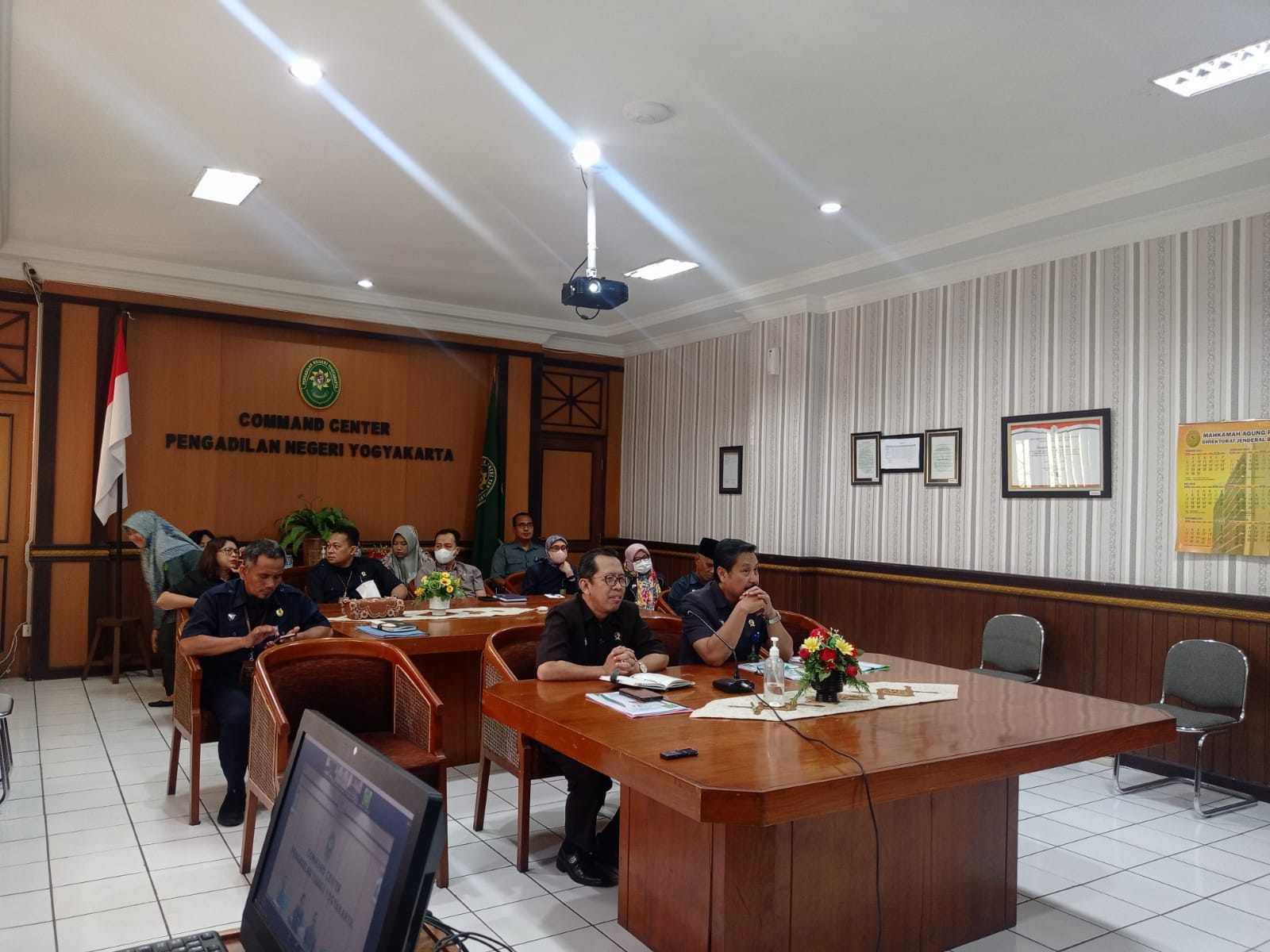 Pendampingan dan Evaluasi/Penilaian Mandiri Pembangunan ZI Tahun 2023 oleh Pengadilan Tinggi Yogyakarta dan Badan Pengawasan Mahkamah Agung RI