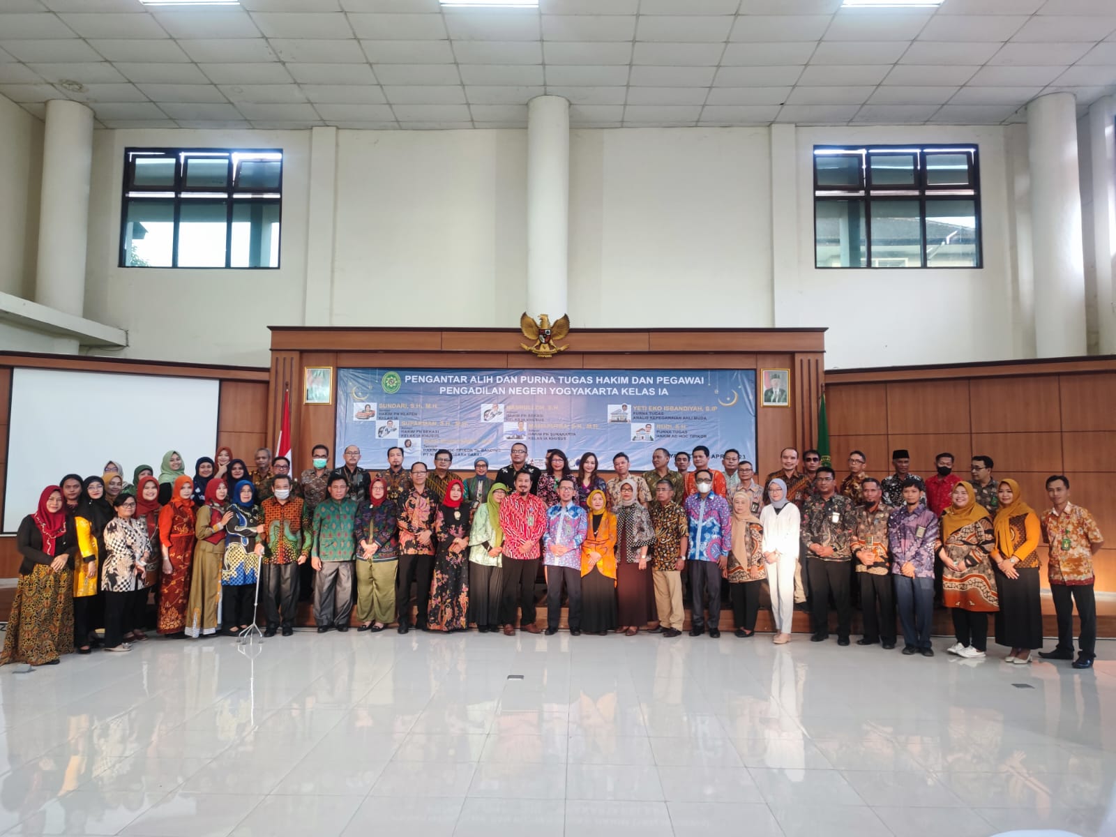 Pengantar Alih Tugas Hakim dan Purna Tugas Hakim Ad Hoc dan ASN Pengadilan Negeri Yogyakarta