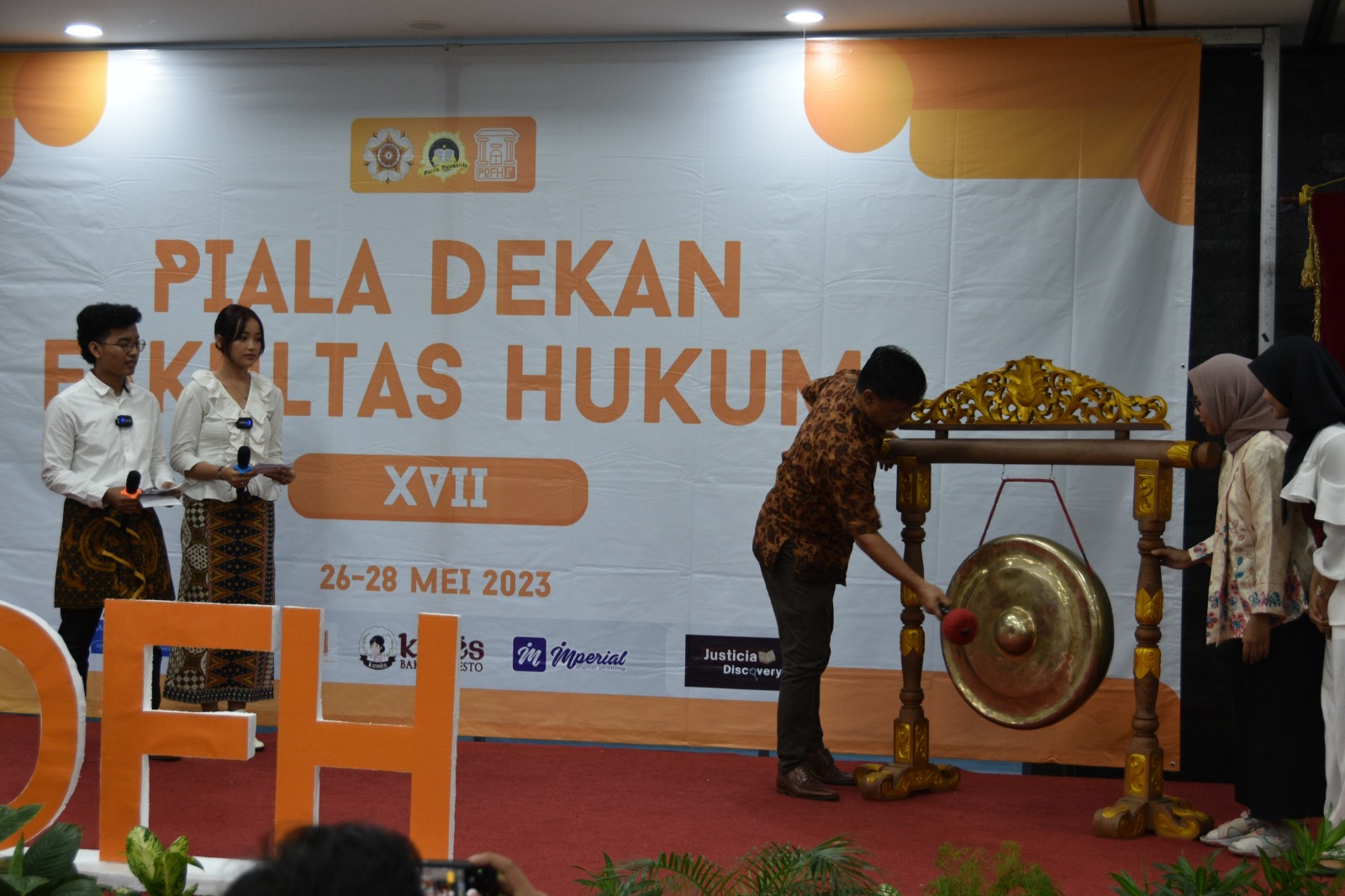 Ketua Pengadilan Negeri Yogyakarta Menghadiri Opening Ceremony Piala Dekan Fakultas Hukum XVII UGM