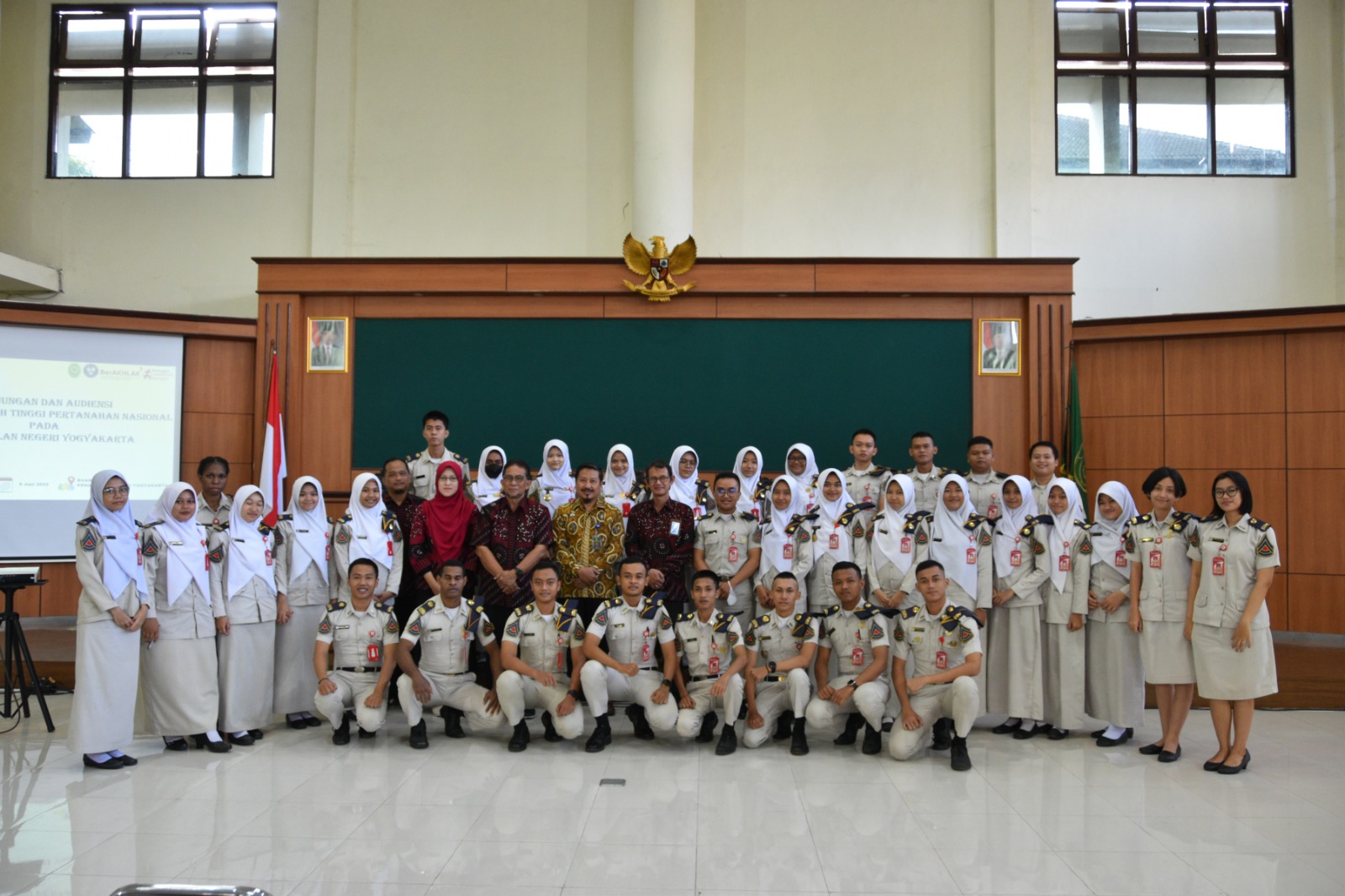Kunjungan dan Audiensi Taruna Sekolah Tinggi Pertanahan Nasional ke Pengadilan Negeri Yogyakarta