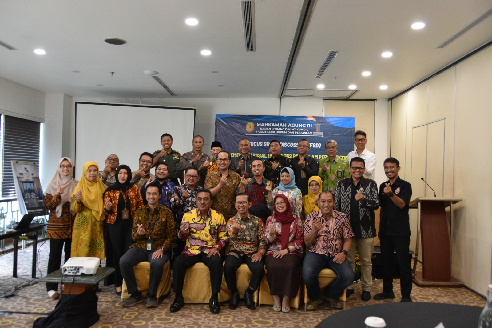 Ketua Pengadilan Negeri Yogyakarta Menghadiri FGD Penyusunan Naskah Urgensi TA 2023 bersama Balitbang Diklat Kumdil Mahkamah Agung RI