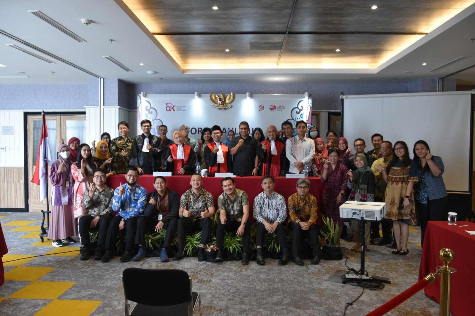 Ketua Pengadilan Negeri Yogyakarta Menghadiri Forum Ahli OJK dan Moot Court Tahun 2023