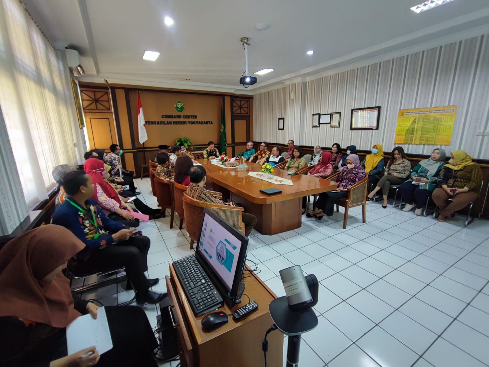 Pengadilan Negeri Yogyakarta Mengikuti Sosialisasi SK KMA RI No. 2-114 Tahun 2022 dan SK KMA RI No. 359 Tahun 2022