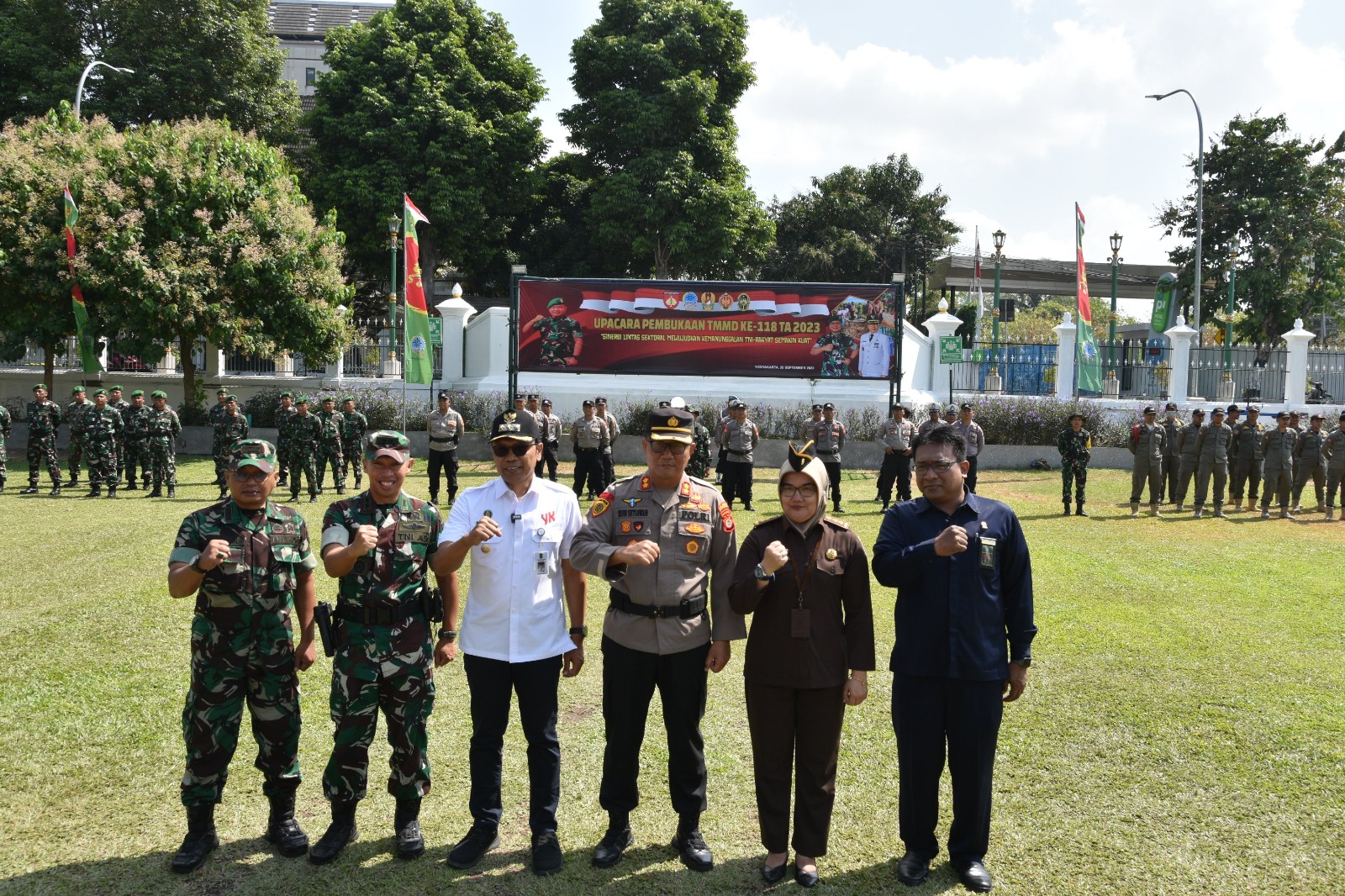 Panitera Muda Hukum Pengadilan Negeri Yogyakarta Menghadiri Upacara Pembukaan TMMD Sengkuyung Tahap III Tahun 2023