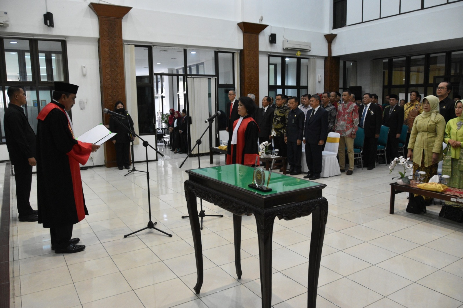 Ketua Pengadilan Negeri Yogyakarta Menghadiri Pelantikan dan Pengambilan Sumpah Jabatan Wakil Ketua Pengadilan Tinggi Yogyakarta