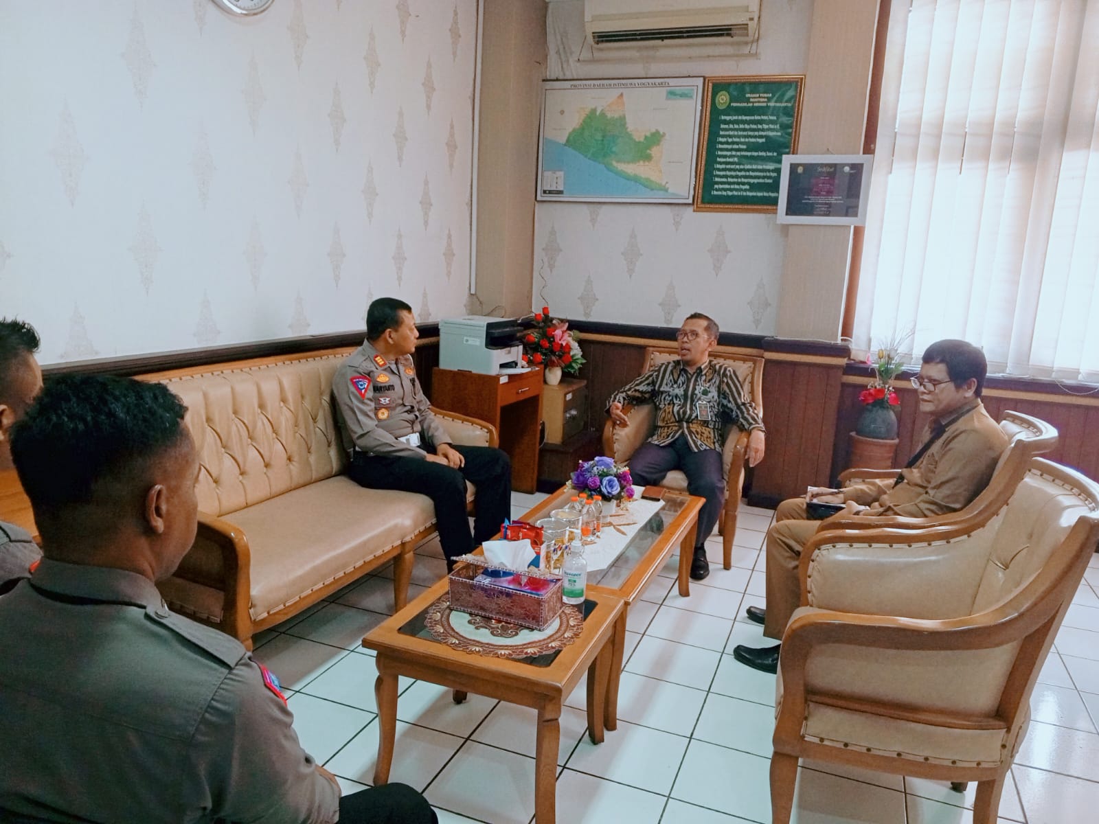 Kunjungan Kasatlantas Polresta Yogyakarta ke Pengadilan Negeri Yogyakarta