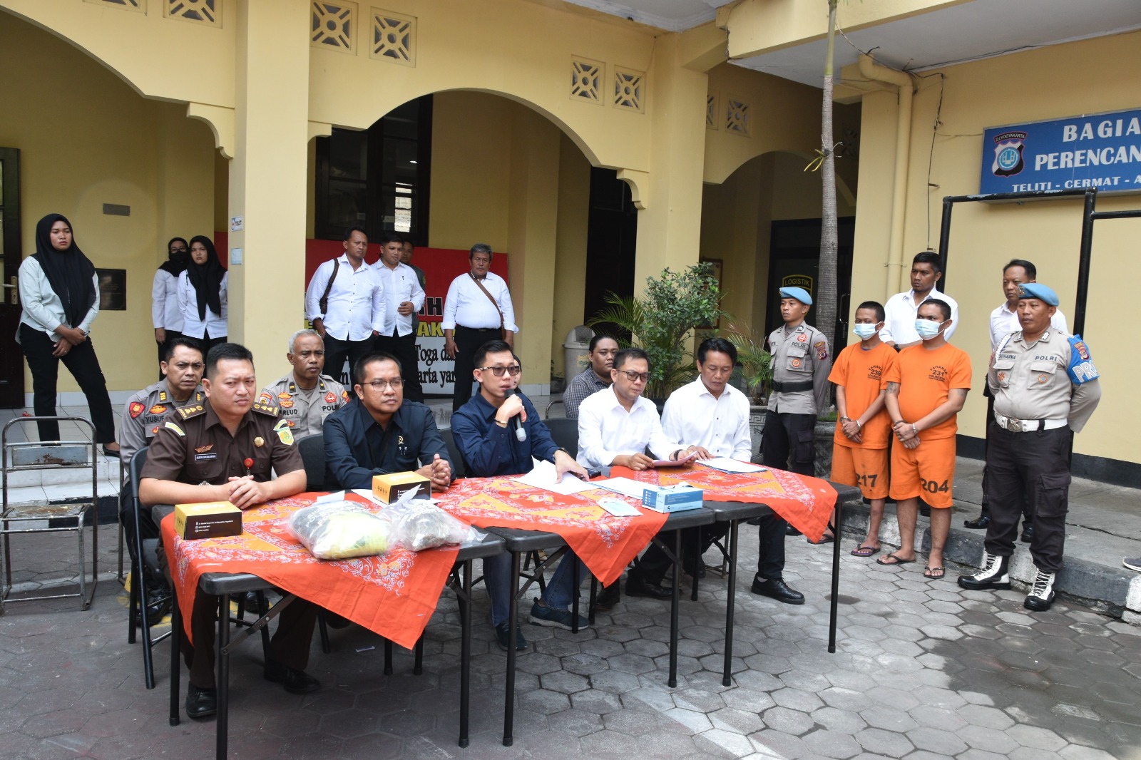 Hakim Pengadilan Negeri Yogyakarta Menghadiri Pemusnahan Barang Sitaan Narkotika
