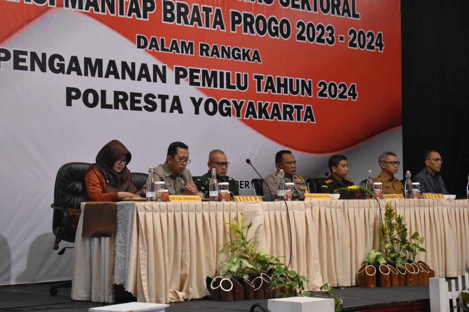 Ketua Pengadilan Negeri Yogyakarta Menghadiri Rapat Koordinasi Lintas Sektoral Operasi 