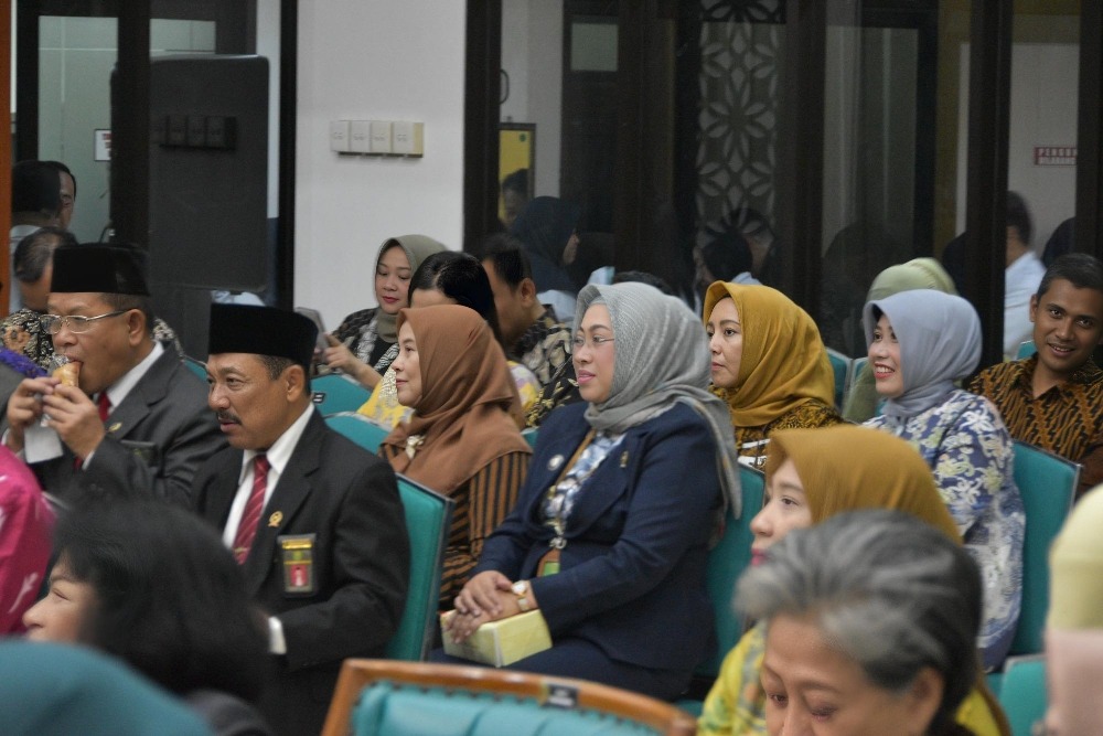 Ketua Pengadilan Negeri Yogyakarta Menghadiri Pelantikan dan Pengambilan Sumpah Jabatan Sekretaris Pengadilan Tinggi Yogyakarta
