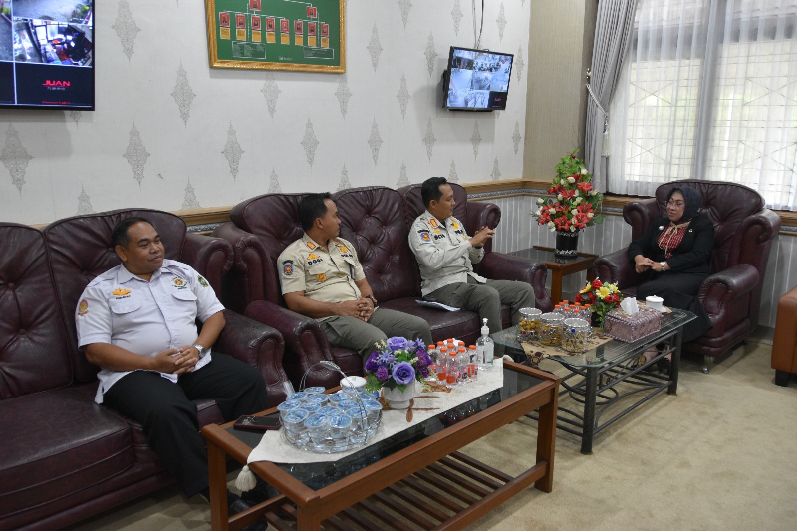 Kunjungan Kerja Perwakilan Kepala Satuan Polisi Pamong Praja Kota Yogyakarta ke Pengadilan Negeri Yogyakarta