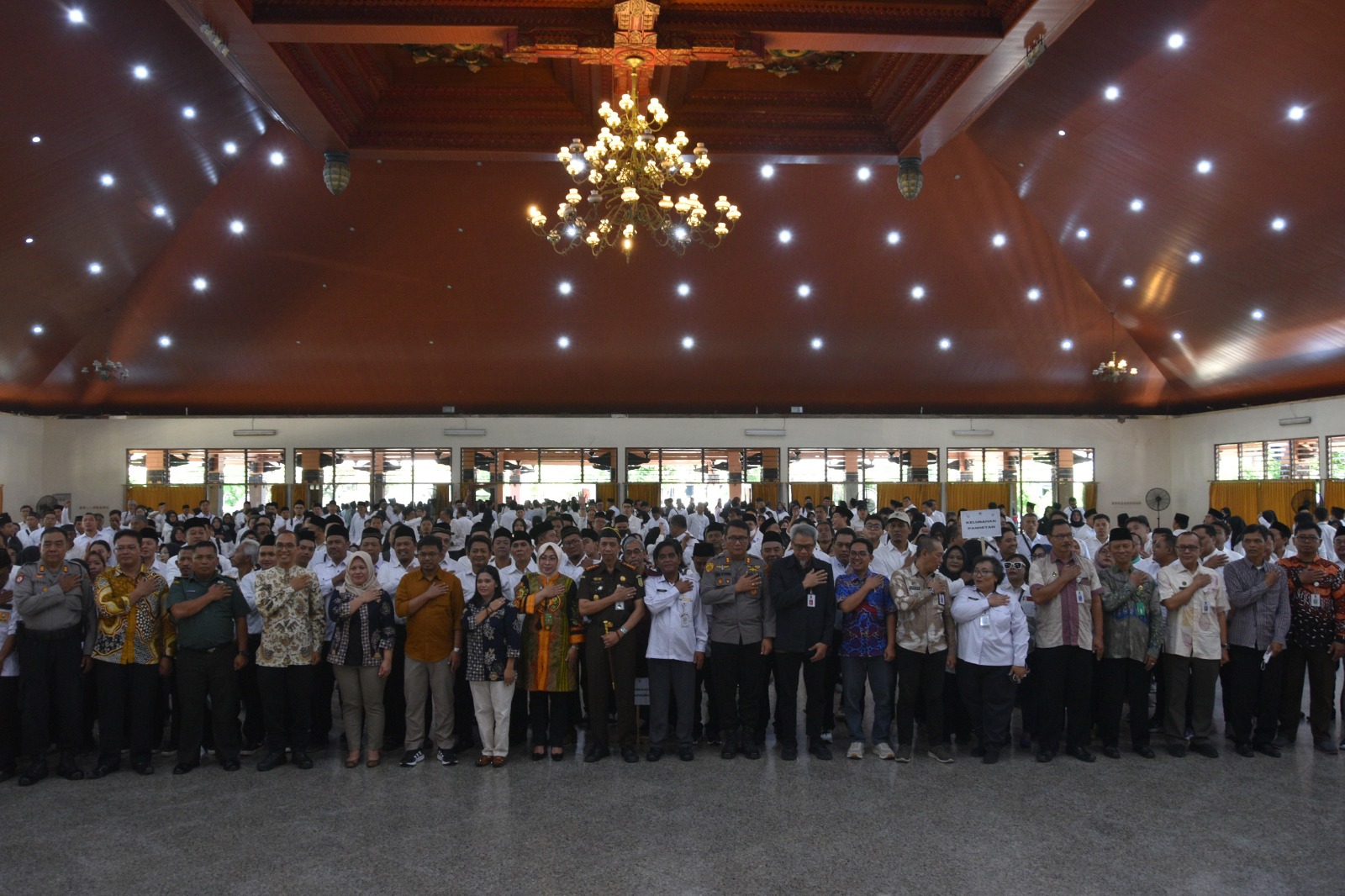 Ketua Pengadilan Negeri Yogyakarta Menghadiri Pelantikan KPPS se-Kemantren Umbulharjo, Yogyakarta