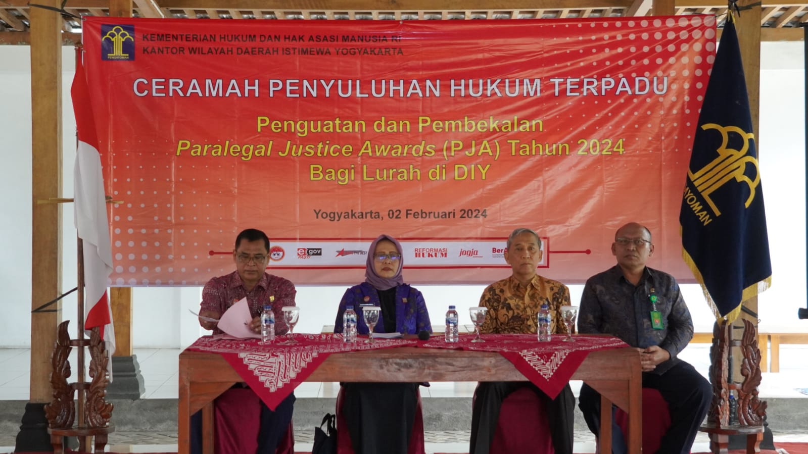Hakim Pengadilan Negeri Yogyakarta Menghadiri Penyuluhan Hukum tentang Penguatan dan Pembekalan PJA Tahun 2024 bagi Lurah