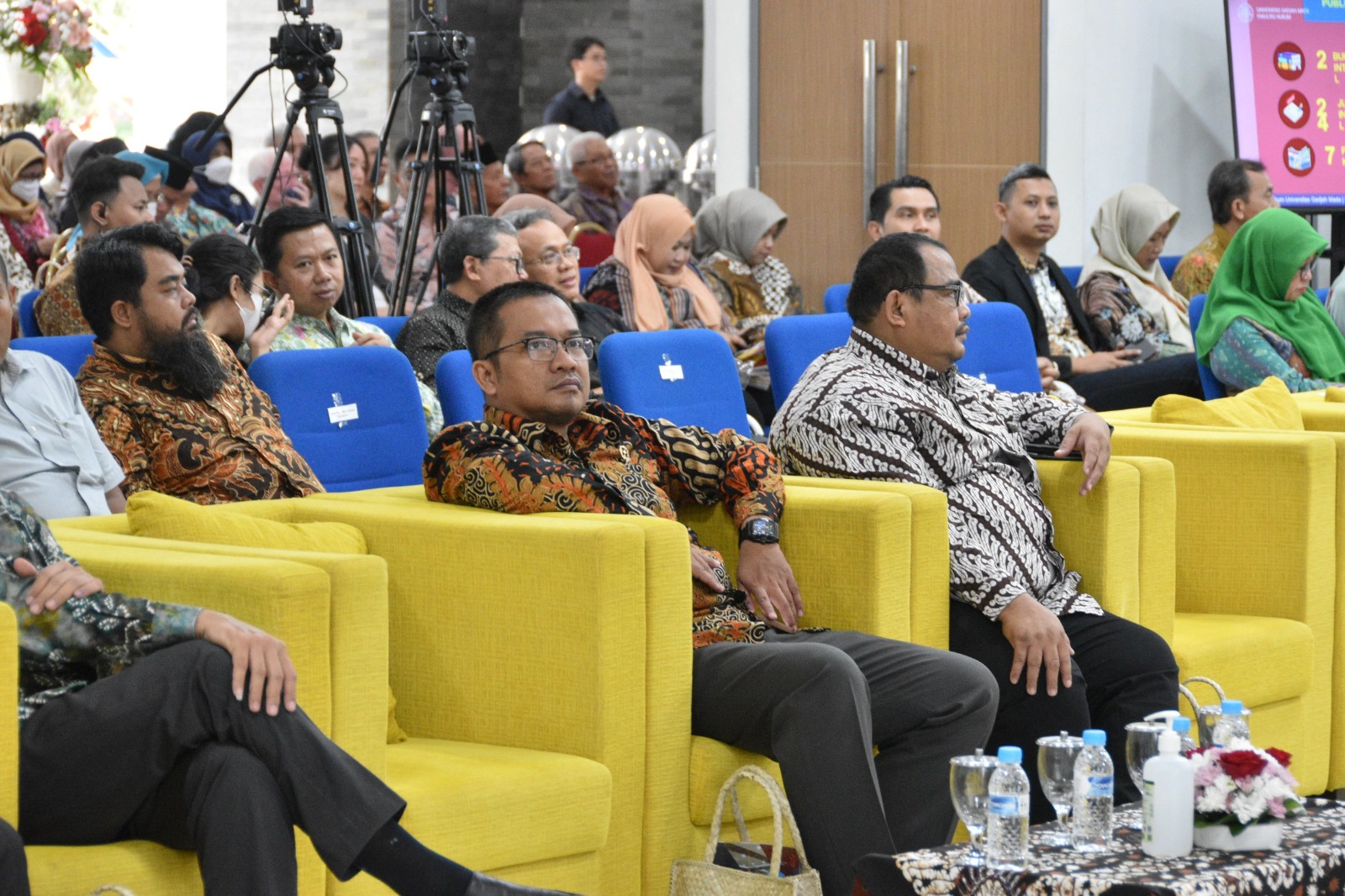 Hakim Pengadilan Negeri Yogyakarta Menghadiri Rapat Senat Terbuka dan Orasi Ilmiah bersama Fakultas Hukum UGM