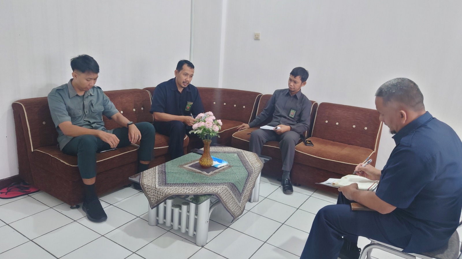 Rapat Berjenjang Kesekretariatan Bulan Maret 2024 Pengadilan Negeri Yogyakarta