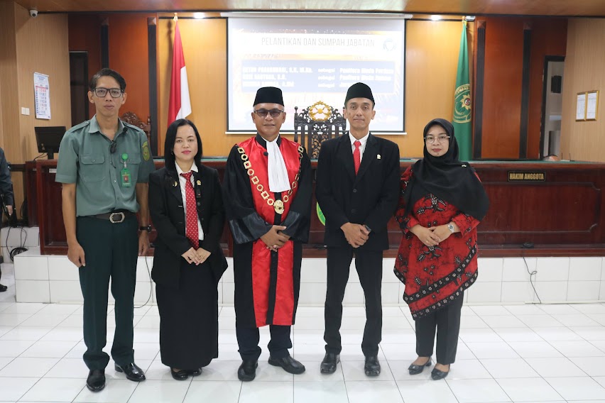 Pengadilan Negeri Yogyakarta Menghadiri Pelantikan dan Sumpah Jabatan Panitera Muda Hukum Pengadilan Negeri Bantul