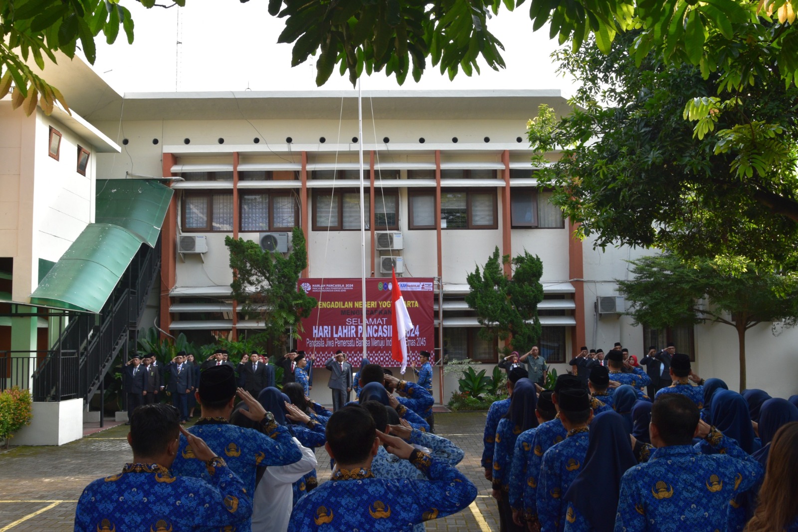 Pengadilan Negeri Yogyakarta Melaksanakan Upacara Peringatan Hari Lahir Pancasila Tahun 2024
