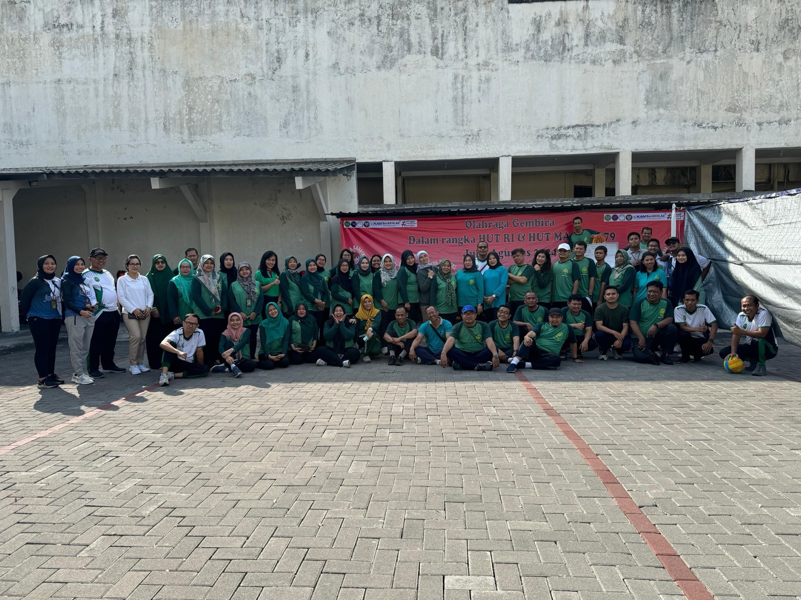 Sarapan Pagi bersama dan Perlombaan dalam Menyambut dan Memeriahkan HUT Republik Indonesia dan HUT Mahkamah Agung RI