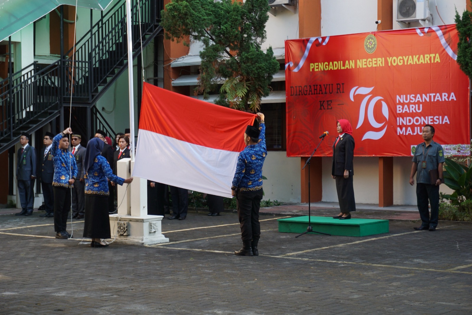 Pengadilan Negeri Yogyakarta Melaksanakan Upacara Bendera Peringatan HUT Kemerdekaan Republik Indonesia ke-79