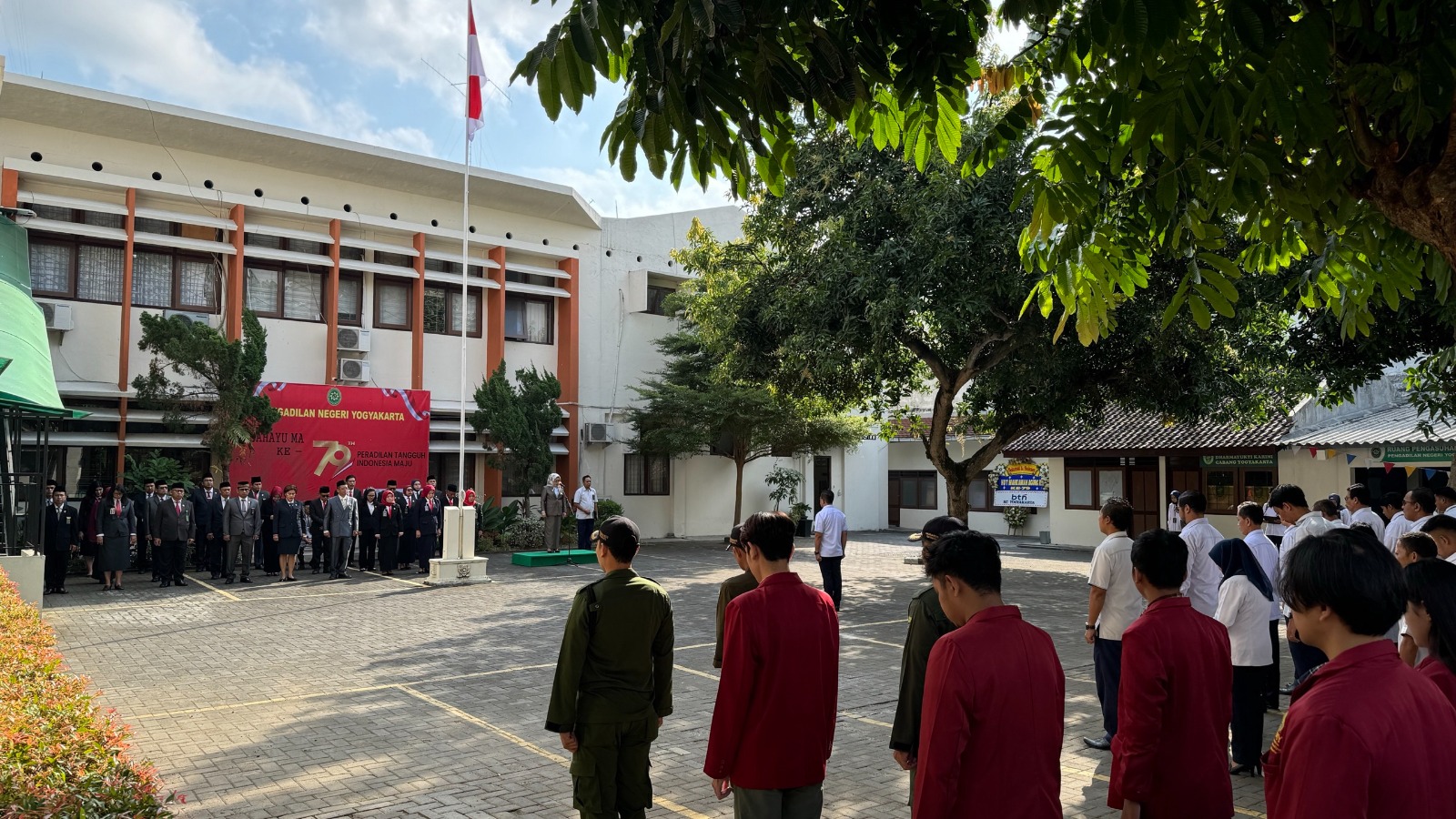 Pengadilan Negeri Yogyakarta Melaksanakan Upacara Peringatan HUT Mahkamah Agung RI ke-79