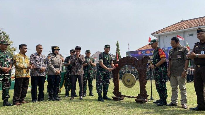 Sekretaris Pengadilan Negeri Yogyakarta Menghadiri Upacara Penutupan Program TMMD Reguler ke-121 TA 2024